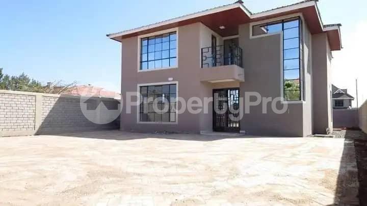 4 bedroom Flat&Apartment for sale Syokimau Nairobi