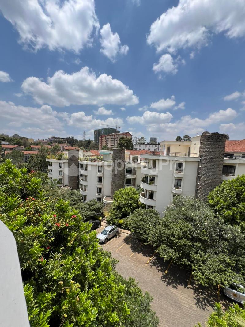 4 bedroom Flat&Apartment for rent Lavington Nairobi - 0