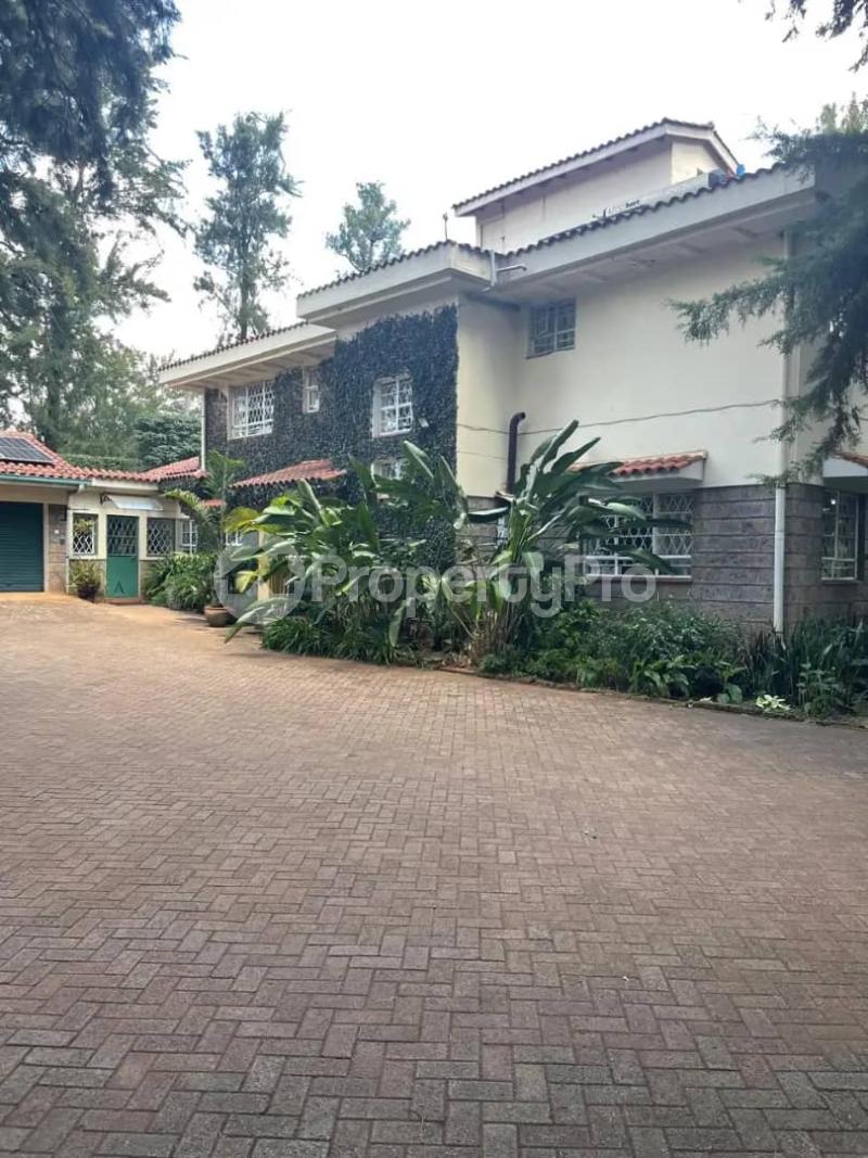 4 bedroom Flat&Apartment for sale Runda Nairobi
