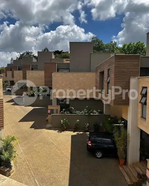 4 bedroom Flat&Apartment for sale Lavington Nairobi