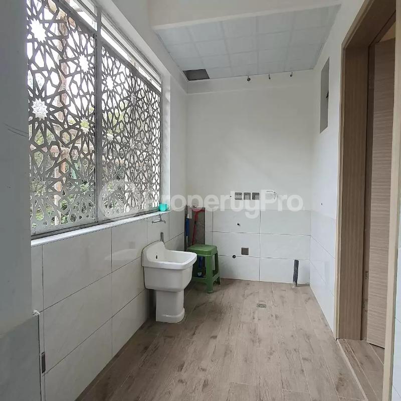 4 bedroom Flat&Apartment for sale Kilimani Nairobi