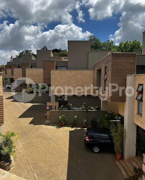 4 bedroom Flat&Apartment for sale Lavington Nairobi