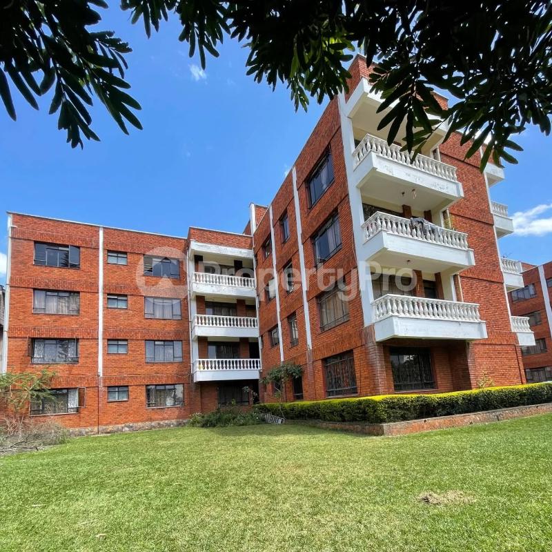 4 bedroom Flat&Apartment for rent Riverside Nairobi