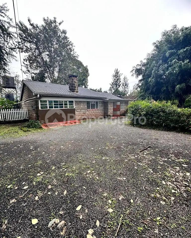 4 bedroom Bungalow Houses for rent Karen Nairobi