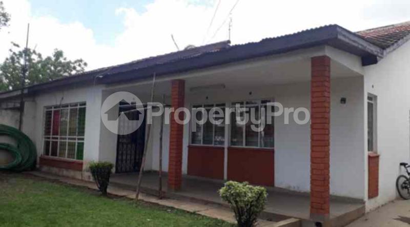 4 bedroom Flat&Apartment for sale Embakasi Nairobi