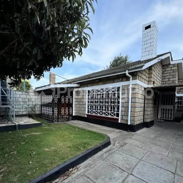 4 bedroom Bungalow Houses for rent South C Nairobi