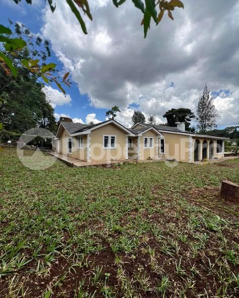 4 bedroom Bungalow Houses for rent Loresho Nairobi