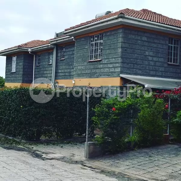 4 bedroom Houses for sale Athi RIver Machakos