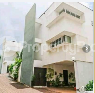 4 bedroom Houses for sale Spring Valley Nairobi