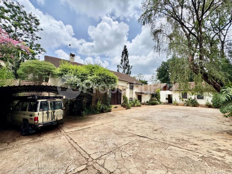 4 bedroom Houses for sale Thigiri Nairobi