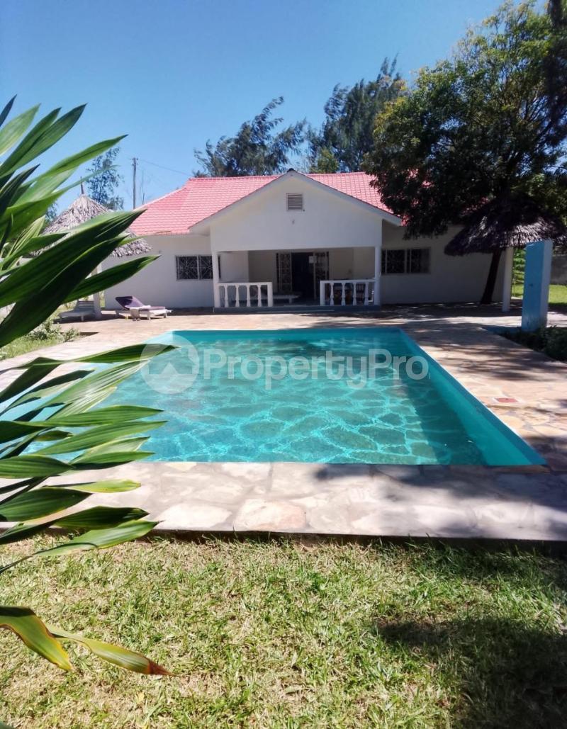 4 bedroom Houses for sale Watamu Watamu
