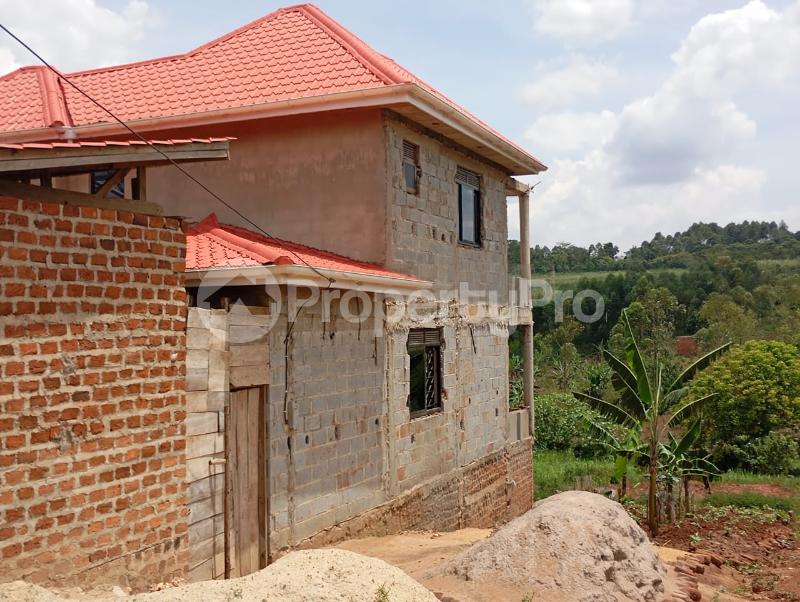 4 bedroom Villa for sale Gayaza busukuma estate  Gayaza Wakiso Central - 1