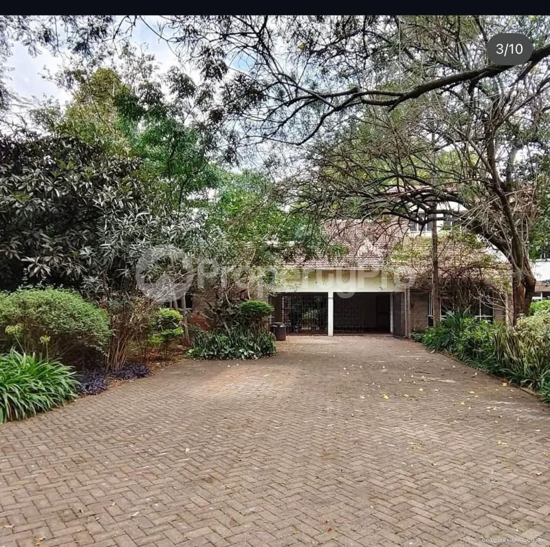 4 bedroom Houses for sale Rosslyn Nairobi