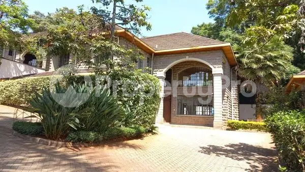 4 bedroom Houses for sale Spring Valley Nairobi