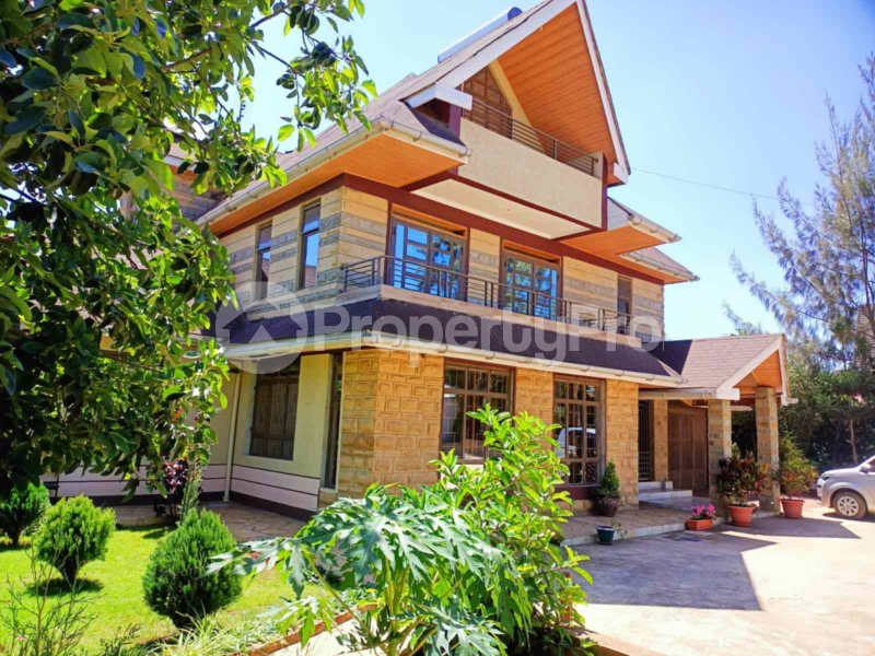 4 bedroom Townhouse for sale Kenyatta Road, Woodley/Kenyatta Golf Course Nairobi