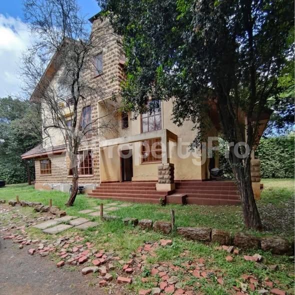4 bedroom Houses for sale Karen Nairobi