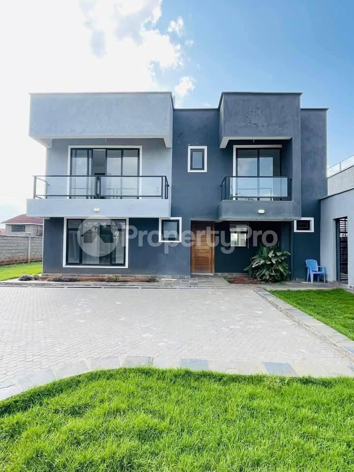 4 bedroom Townhouse for sale ATHI RIVER Kisaju Kitengela