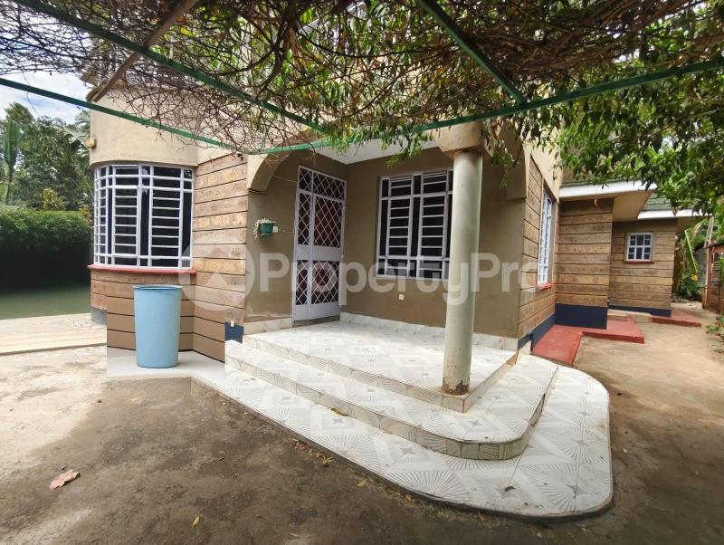 4 bedroom Houses for rent Kerarapon Nairobi