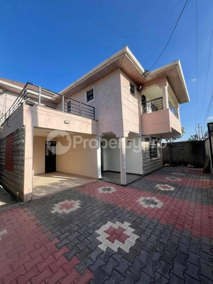 4 bedroom Townhouse for rent Syokimau Nairobi