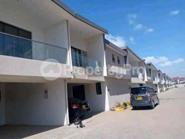 4 bedroom Flat&Apartment for sale Syokimau Nairobi