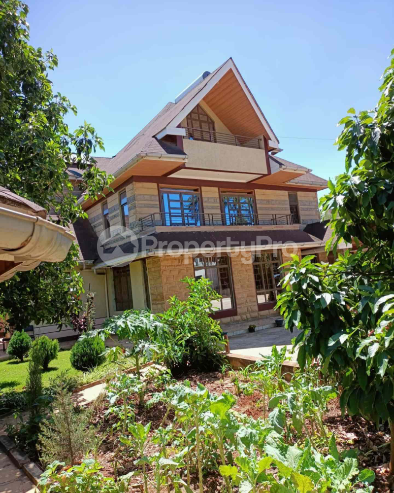 4 bedroom Townhouse for sale Kenyatta Road, Woodley/Kenyatta Golf Course Nairobi