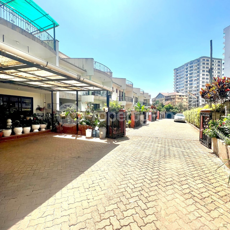 4 bedroom Townhouse for sale Parklands Nairobi
