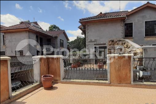 4 bedroom Townhouses Houses for rent - Kileleshwa Nairobi
