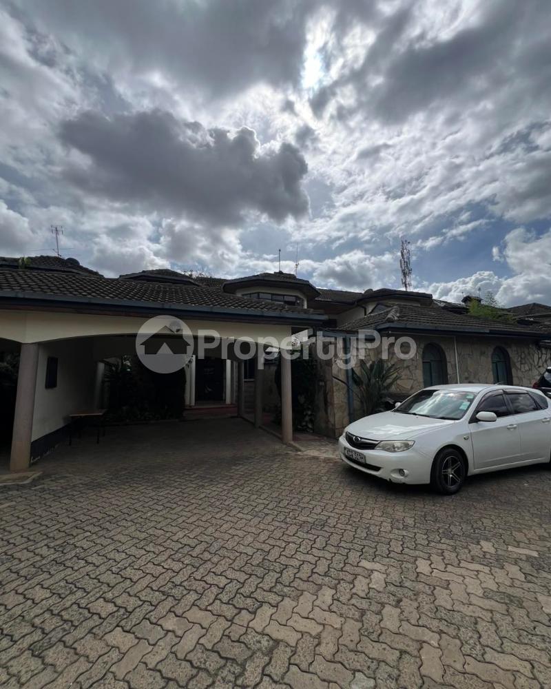 4 bedroom Flat&Apartment for rent Lavington Nairobi