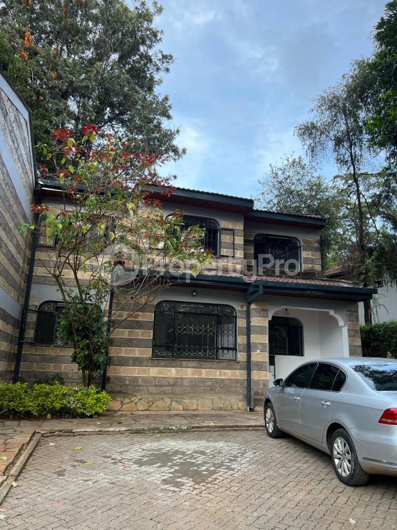 4 bedroom Townhouses Houses for rent Lavington Nairobi
