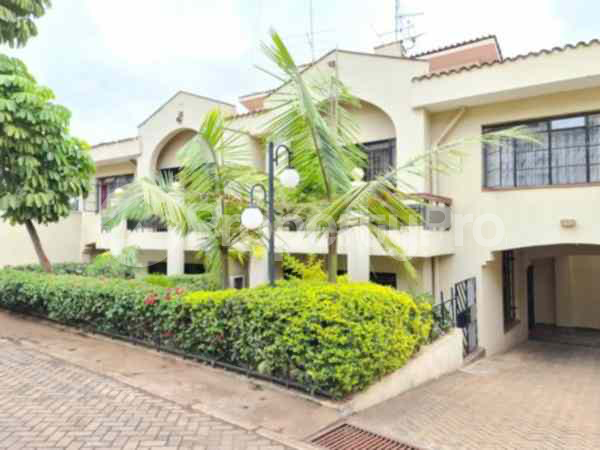 4 bedroom Townhouse for rent Spring Valley Nairobi - 0