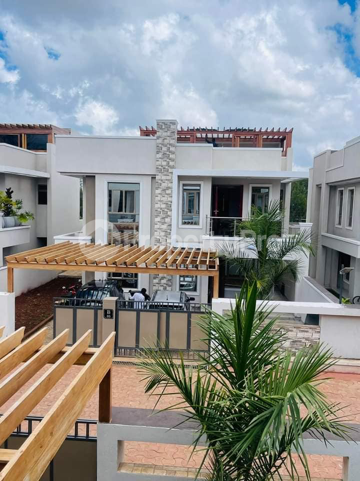 4 bedroom Townhouse for sale Kamakis Ruiru