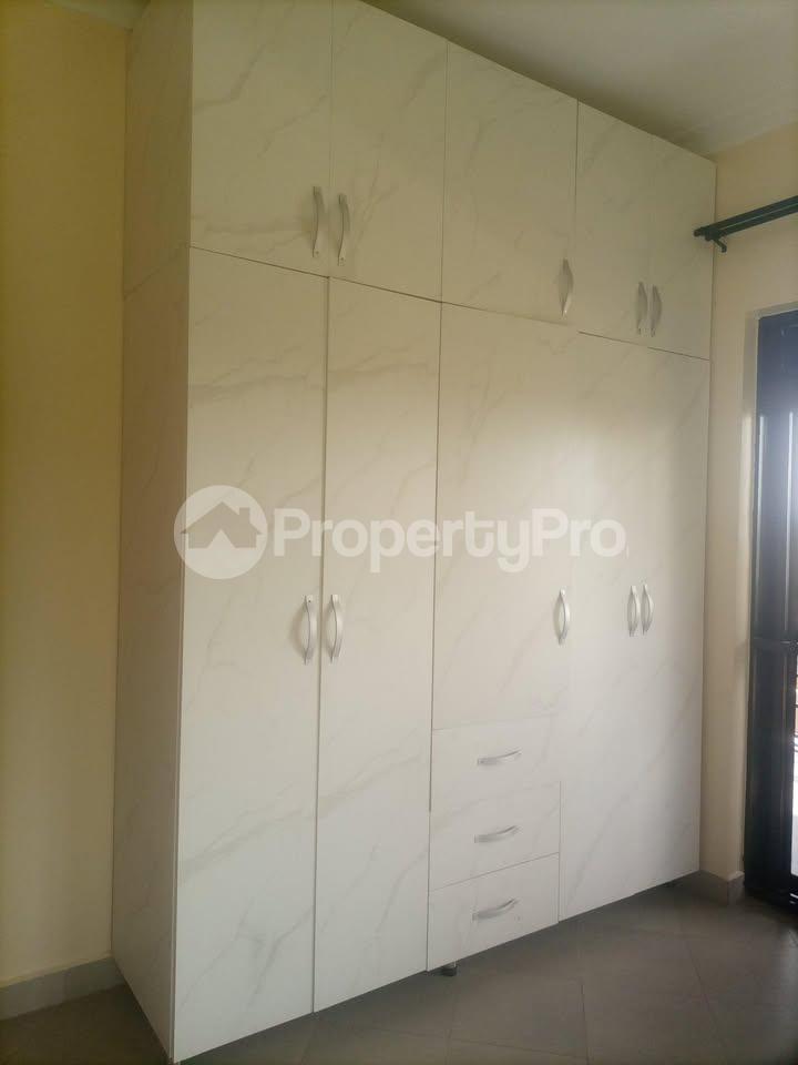 4 bedroom Apartment Block Apartment for rent Bweyogerere road Wakiso Central - 3