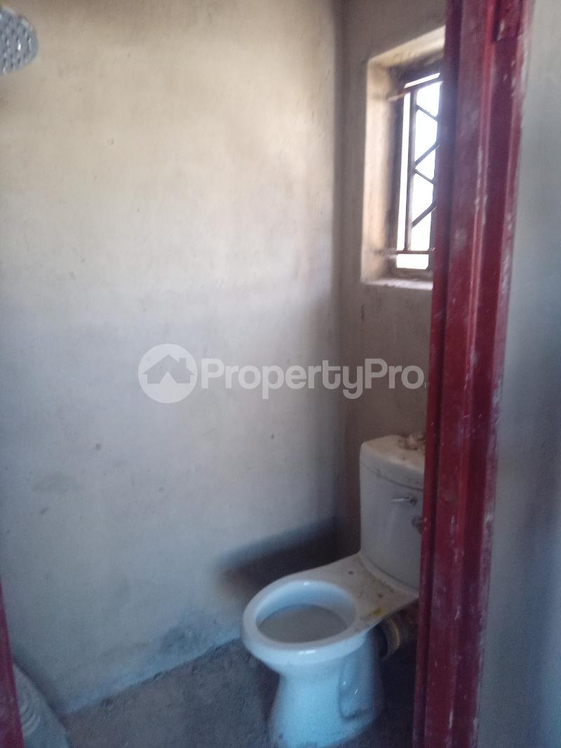 4 bedroom Houses for sale Emganwini West , Bulawayo Emganwini Bulawayo High-Density Bulawayo - 2