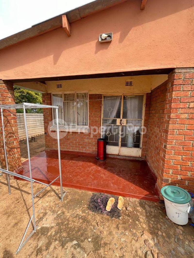 4 bedroom Houses for sale Nketa 6 , Bulawayo Nketa Bulawayo High-Density Bulawayo - 0