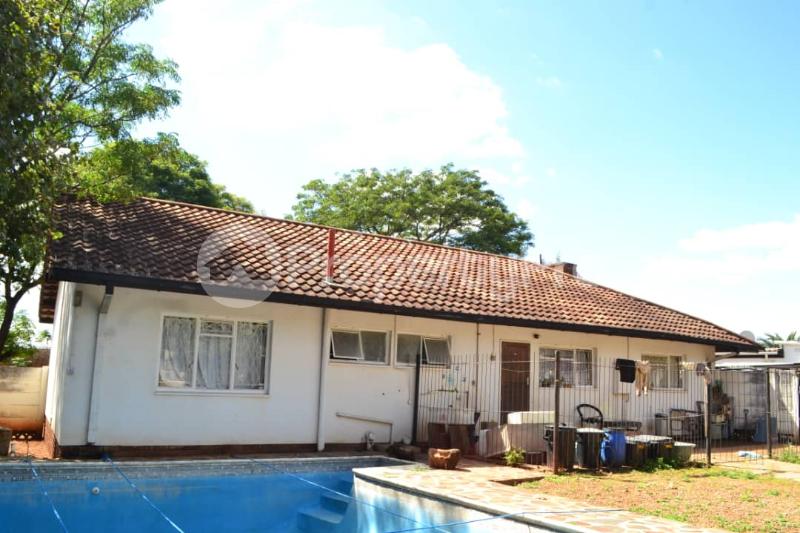 4 bedroom Houses for sale Paddonhurst , Bulawayo  Harrisvale Bulawayo North Bulawayo - 8