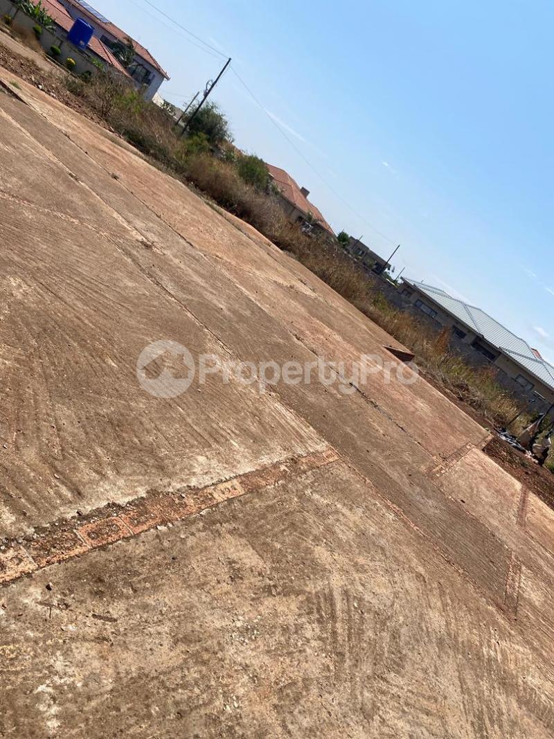 4 bedroom Houses for sale New Parklands , Along Harare Road, Bulawayo  Killarney Bulawayo East Bulawayo - 1