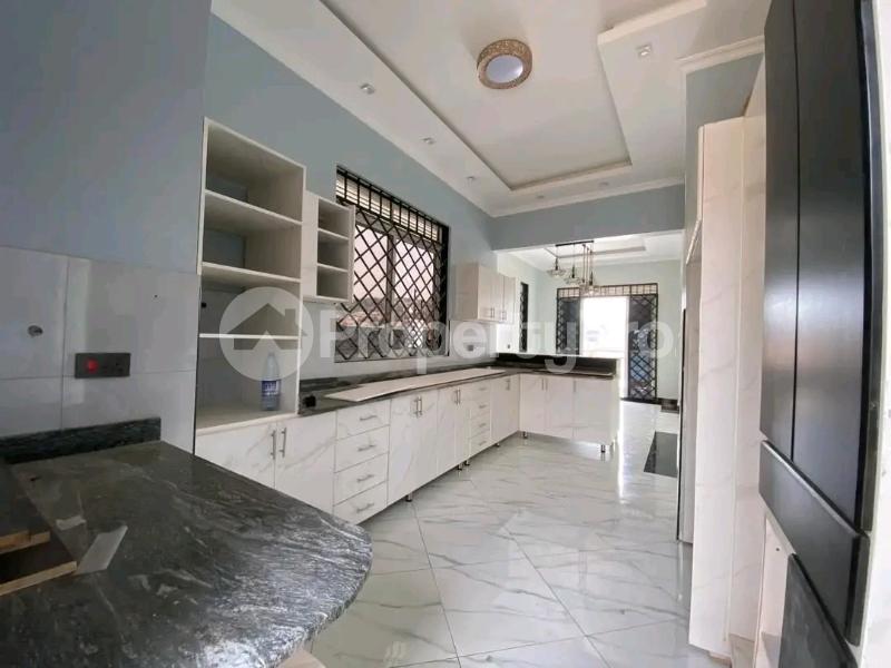 4 bedroom Bungalow Apartment for sale Ntinda kisasi road  Kisaasi Kampala Central - 1