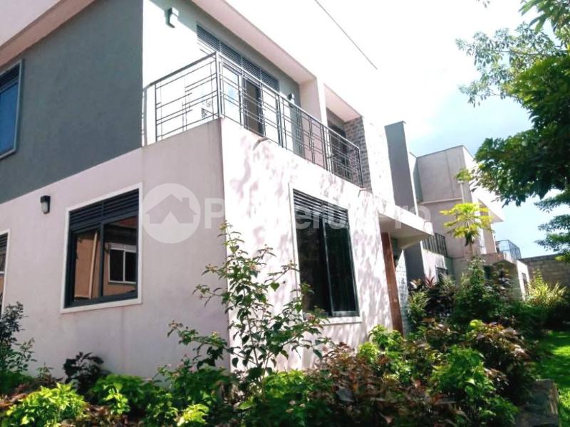 4 bedroom Villa for rent kira road Kampala Central - 9