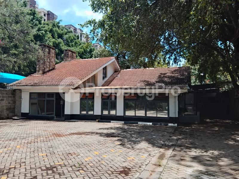 4 bedroom Bungalow Houses for rent Kilimani Nairobi