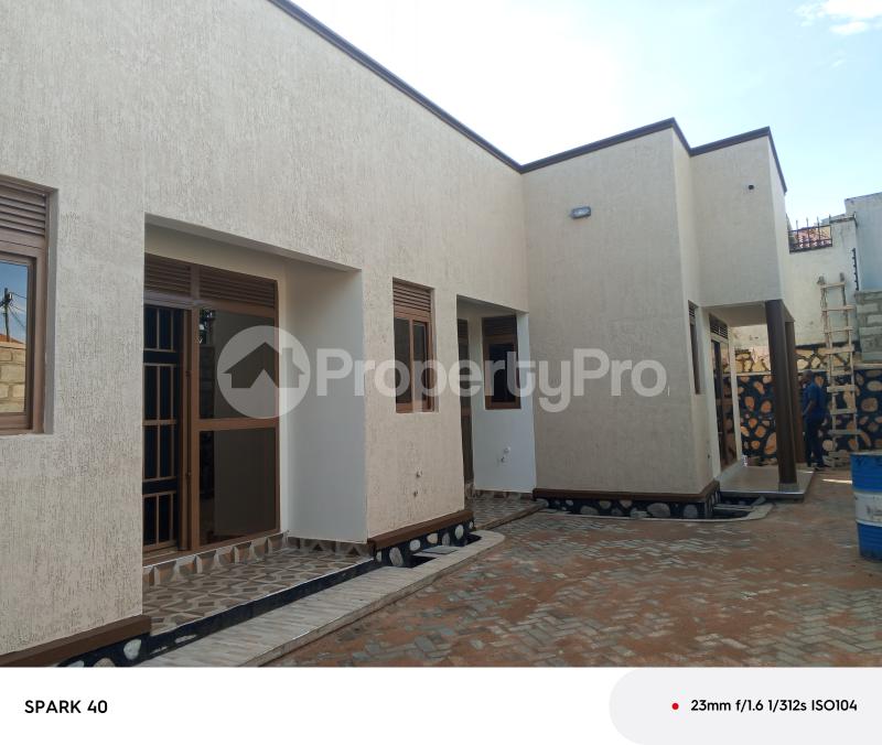 1 bedroom mini flat  Bungalow Apartment for sale Kyaliwajjala  Kampala Central Kampala Central - 3