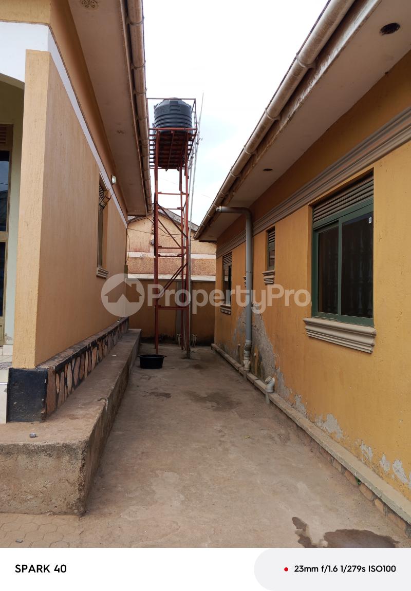 2 bedroom Apartment for sale Bweyogerere kiwanga  Kampala Central Kampala Central - 8