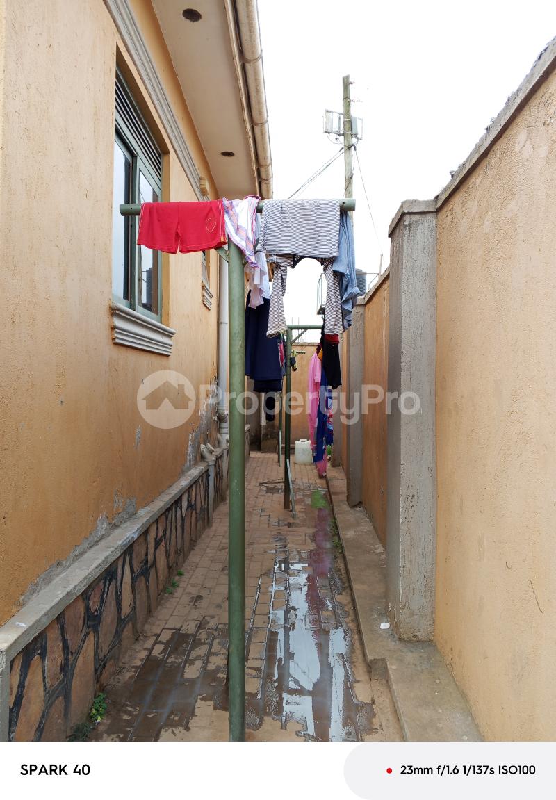 2 bedroom Apartment for sale Bweyogerere kiwanga  Kampala Central Kampala Central - 6