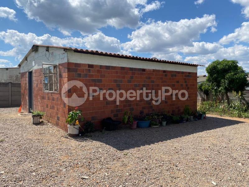 2 bedroom Houses for sale Mpopoma , Bulawayo Magwegwe Bulawayo High-Density Bulawayo - 6