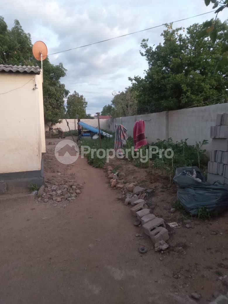 2 bedroom Houses for sale Nguboyenja , Mzilikazi , Bulawayo Bulawayo City Centre Bulawayo CBD, Industrial Bulawayo - 4