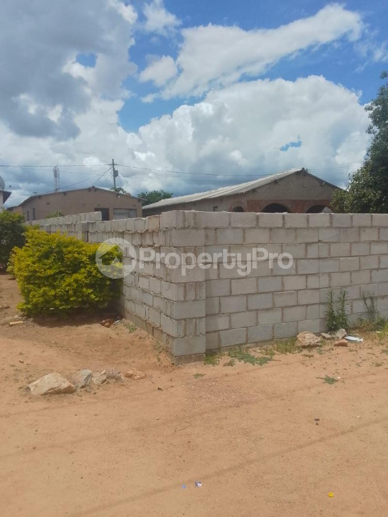 2 bedroom Houses for sale Pumula South , Bulawayo Pumula South Bulawayo High-Density Bulawayo - 10
