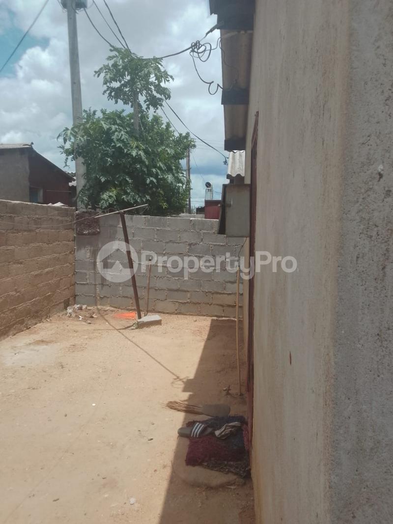 2 bedroom Houses for sale Pumula South , Bulawayo Pumula South Bulawayo High-Density Bulawayo - 1