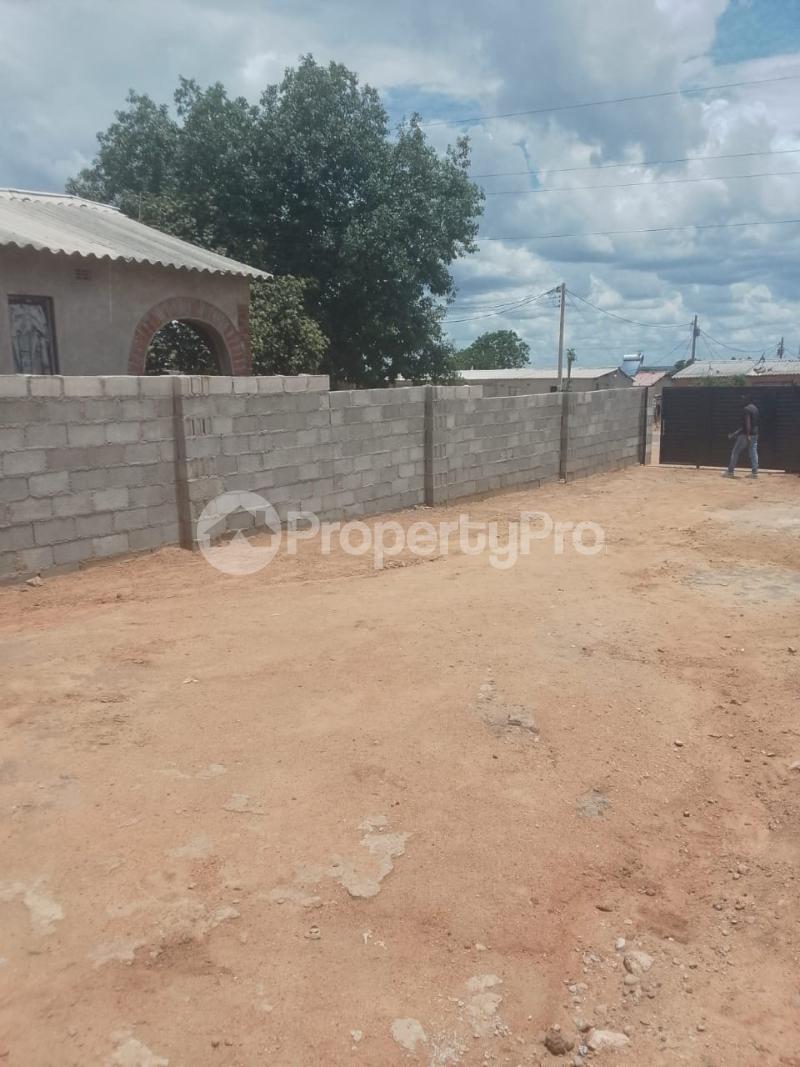 2 bedroom Houses for sale Pumula South , Bulawayo Pumula South Bulawayo High-Density Bulawayo - 5