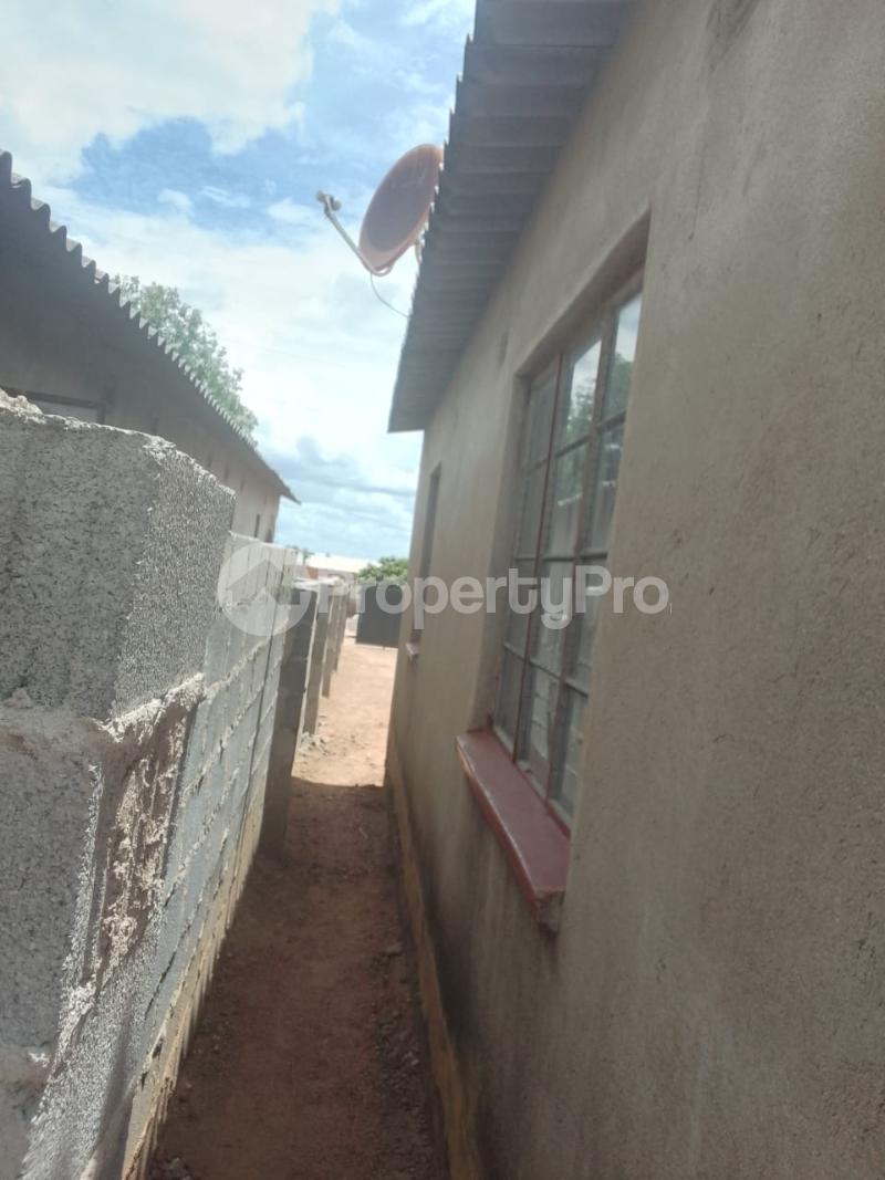 2 bedroom Houses for sale Pumula South , Bulawayo Pumula South Bulawayo High-Density Bulawayo - 3