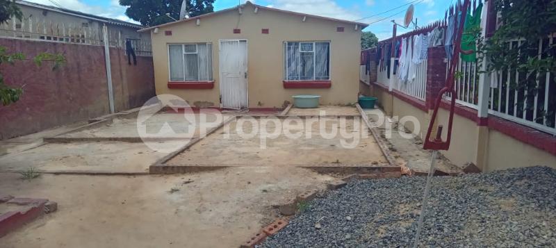 2 bedroom Houses for sale Pumula South , Bulawayo Pumula South Bulawayo High-Density Bulawayo - 0