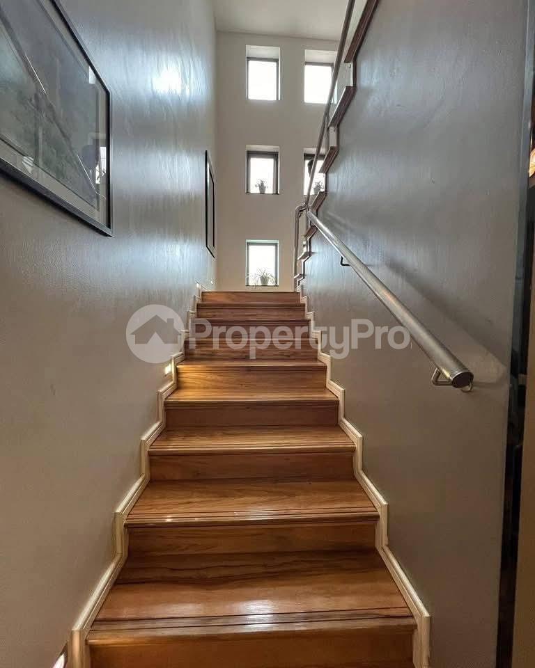 5 bedroom Villa for sale Kira kitukutwe  Kira Wakiso Central - 3